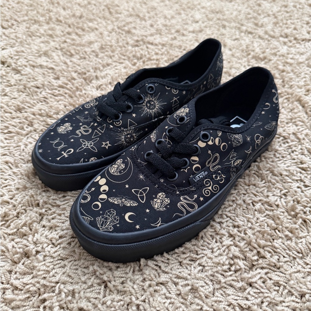 NEW Vans Authentic Witchy Vibes Skate Shoe - Black Women 5.5 / Men 4